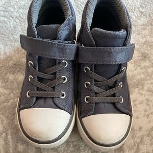 Children’s place sneakers 10 toddler